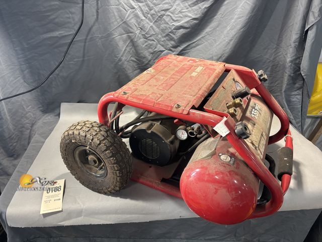 Lot 83-0168 - Porter Cable Job Boss 4.5 Gallon Portable Air Compressor