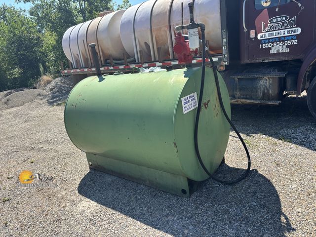 Lot 83-3004 - 500 Gallon Fuel Tank with New Pump