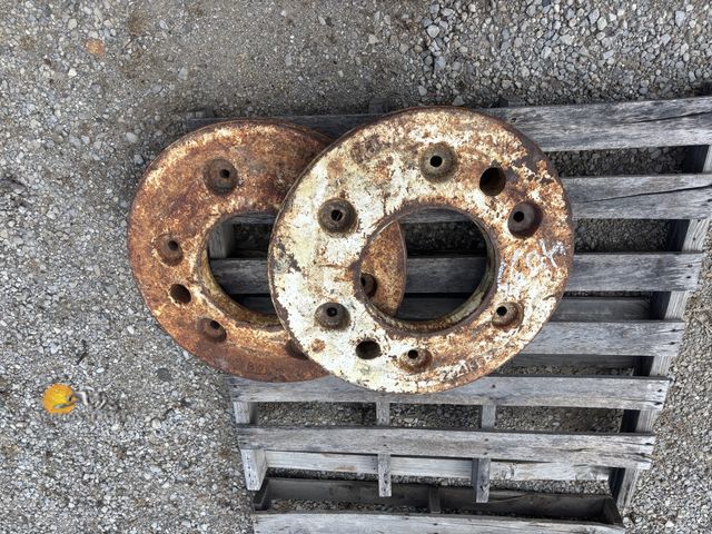 Lot 83-4055 - Tractor Weights