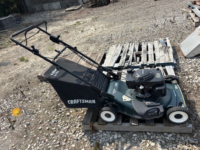 Lot 83-1019 - Craftsman 22in  Push Mower