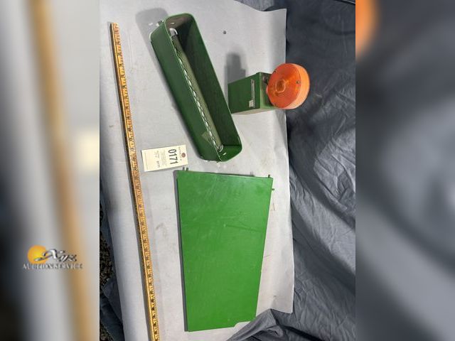 Lot 83-0171 - Miscellaneous John Deere Parts/Accessories