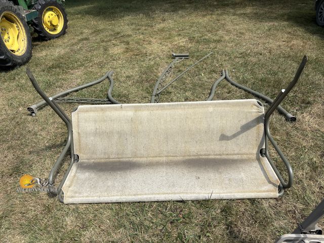 Lot 83-1040 - Porch/Patio Swing