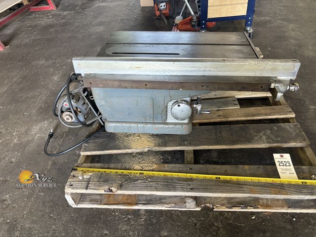 Lot 83-2523 - 1960s Vintage Craftsman Table Saw
