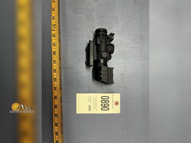 Lot 83-890 - 4x32 Prism Scope