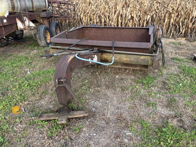 Lot 83-1042 - 3pt Earth Mover/Scaper