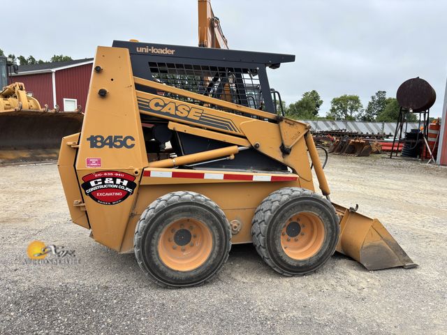 Lot 83-1005 - 1996 Case 1845C Skid Steer