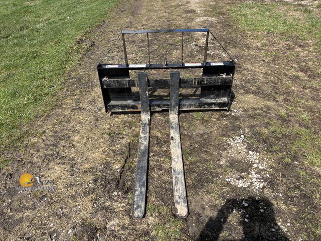 Lot 83-6001 - Land Pride Forks