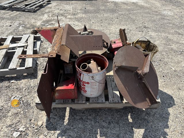 Lot 83-1026 - L20 Spreader Part Crate, Spinners Misc. Parts, and PTO Box