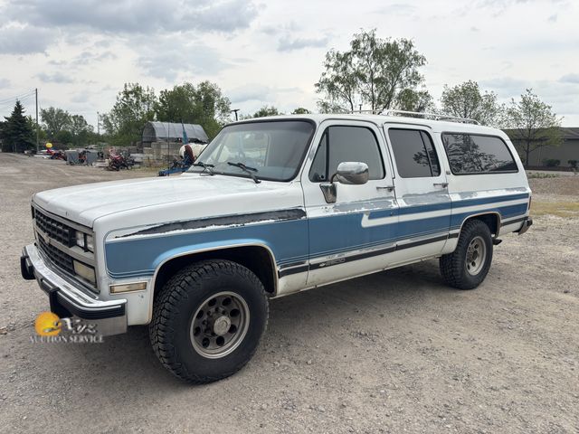 Lot 83-1001 - 1991 Chevrolet 2500 Suburban