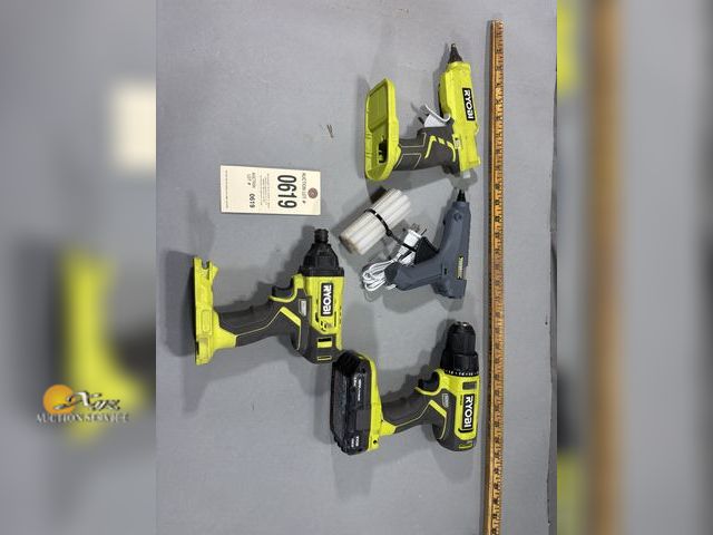 Lot 83-0619 - Lot of Ryobi Tools