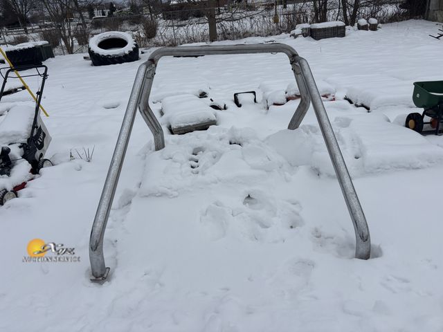 Lot 83-1004 - Roll Bar