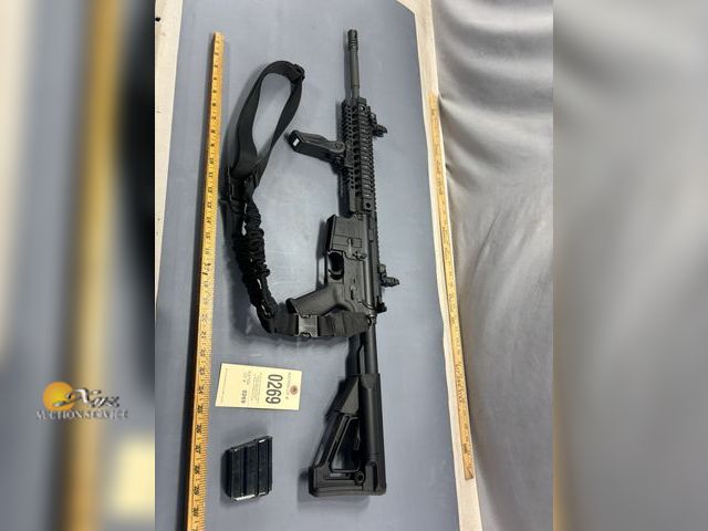 Lot 83-0269 - Veterans Guns VGAR15 .556 Semi-Auto Rifle