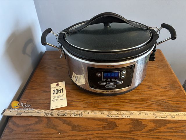 Lot 83-2061 - Hamilton Beach Slow Cooker
