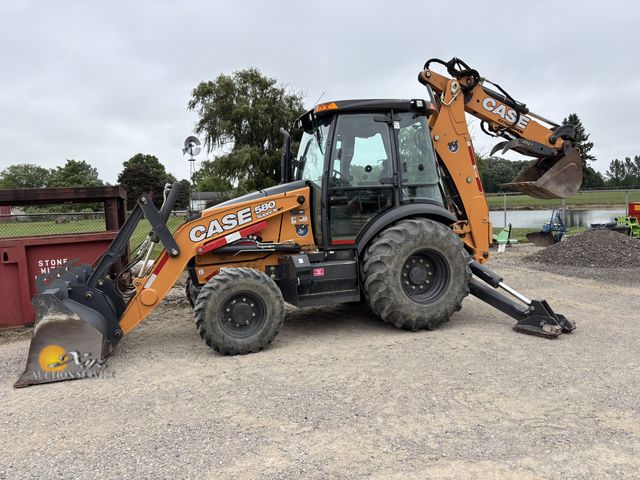Lot 83-1004 - 2016 Case 580 Super N WT Backhoe Loader