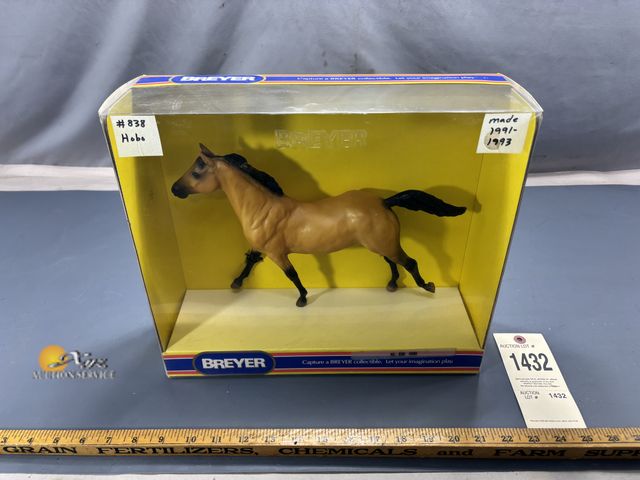 Lot 83-1432 - Breyer No. 838 Hobo in Original Box