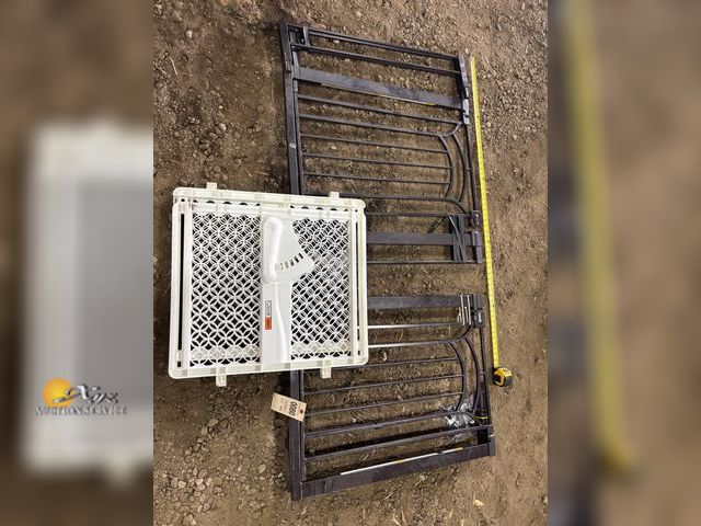 Lot 83-0080 - Lot of Baby/Pet Gates