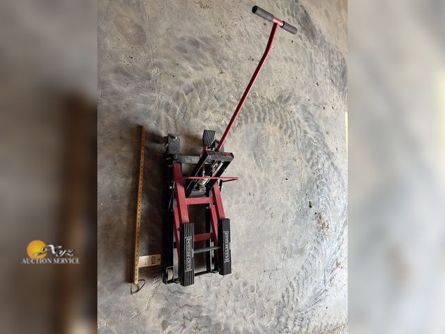 Lot 83-0224 - Craftsman Motorcycle/ATV Jack