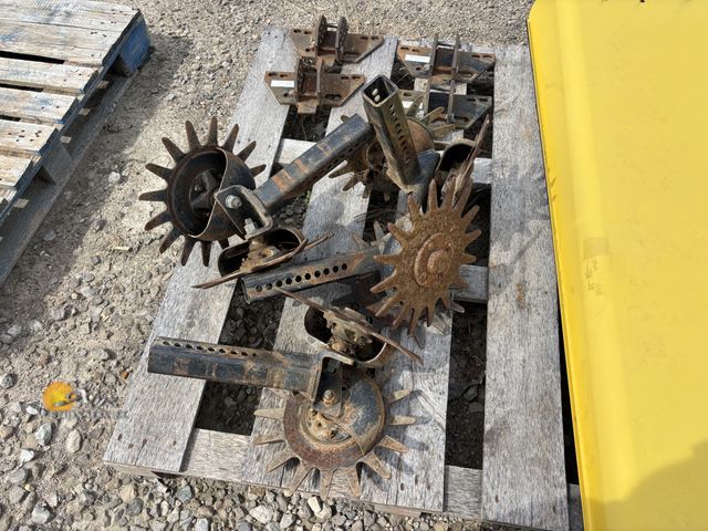 Lot 83-1049 - Four Yetti Row Cleaners