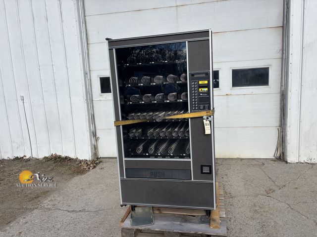 Lot 83-0814 - Snack Vending Machine