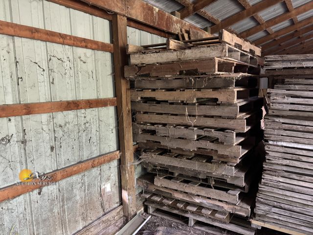 Lot 83-1045 - Lot of Wood Pallets, unknown QTY