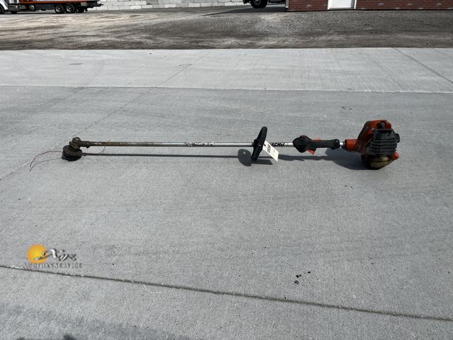 Lot 83-0559 - Echo Trimmer