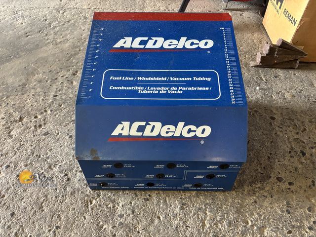 Lot 83-1048 - AC-Delco Display Unit