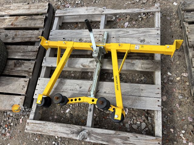 Lot 83-1002 - Apple Archery Bow Press