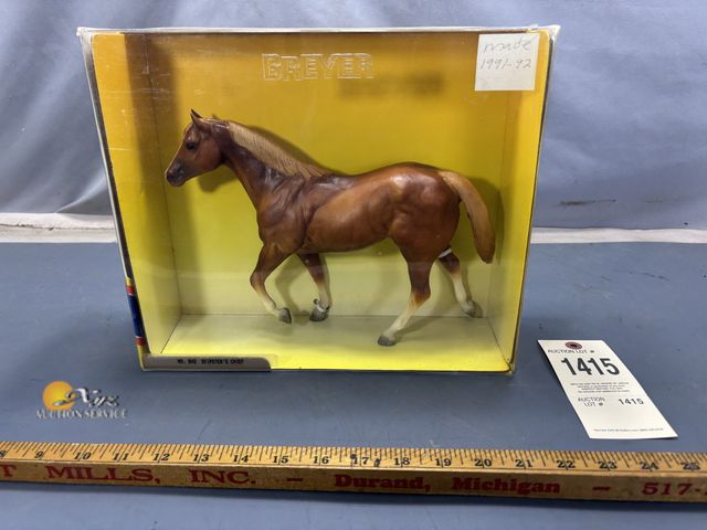 Lot 83-1415 - Breyer No. 842 Skipster's Chief in Original Box