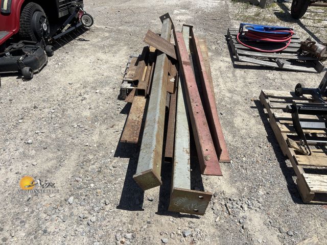 Lot 83-3000 - Lot of Miscellanous Metal
