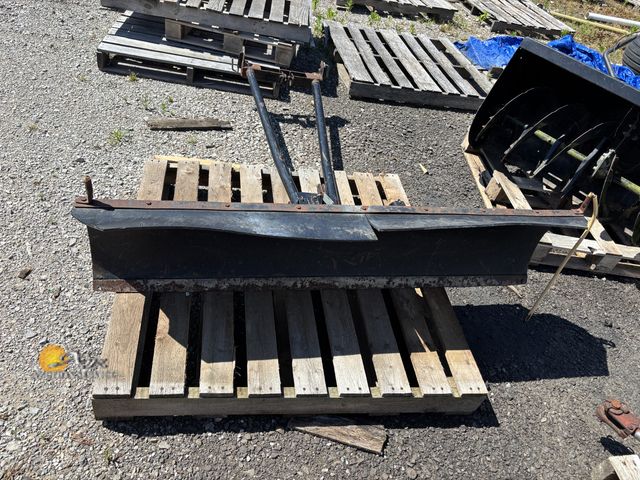 Lot 83-1041 - Snowplow for ATV with Brackets