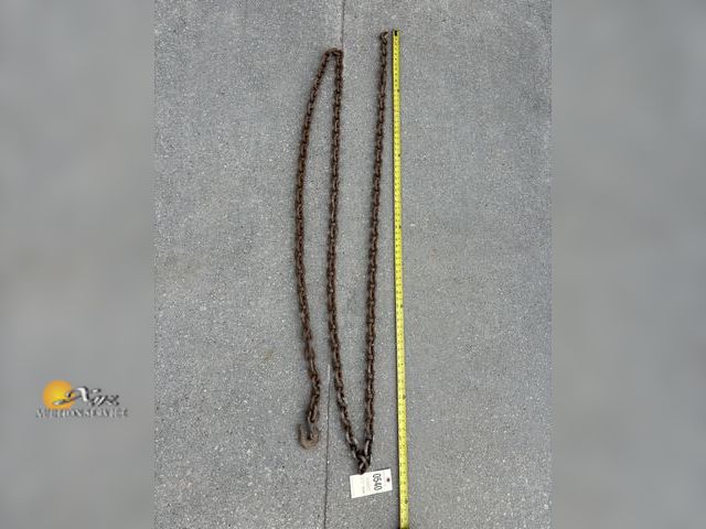 Lot 83-0540 - Chain with Hook