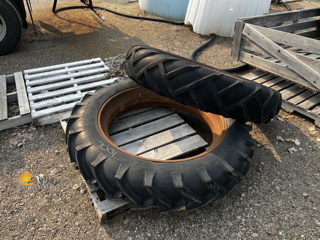 Lot 83-7001 - 11-38 Tires