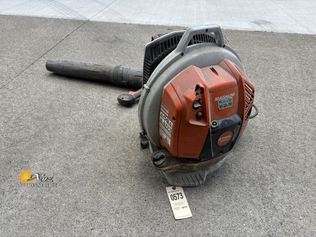 Lot 83-0573 - Stihl BR 800x Magnum Backpack Blower