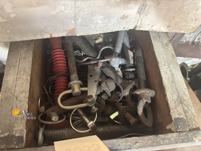 Lot 83-0535 - Contents of Drawer