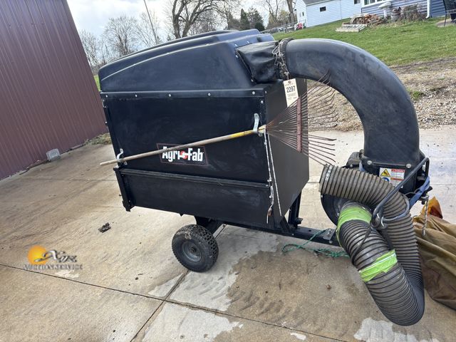 Lot 83-2297 - Agri-Fab Leaf Vacuum