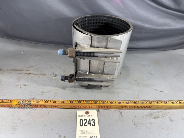 Lot 83-0243 - Power Seal 6.85-7.25 Pipe Repair Clamp