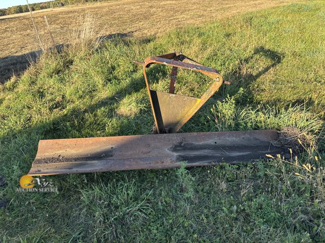 Lot 83-1007 - 7ft 3pt Back Blade