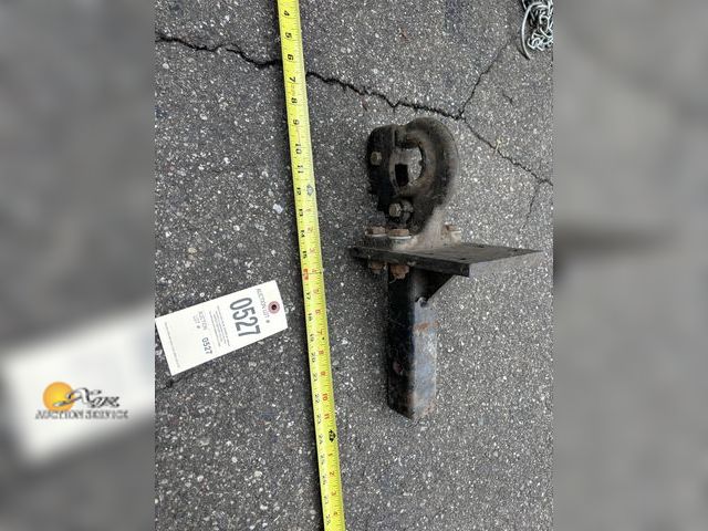 Lot 83-0527 - Pintle Hitch