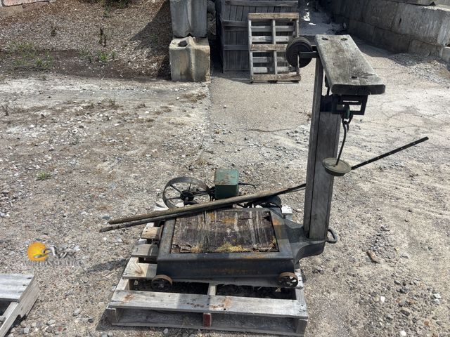 Lot 83-1019 - Farm Scale and Seed Planter