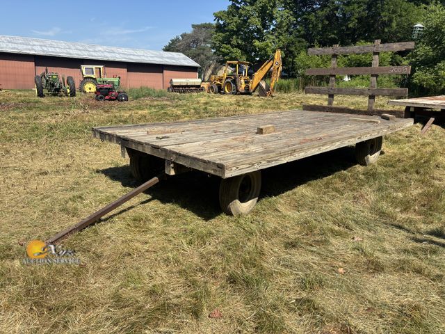 Lot 83-2005 - 16ft Hay Wagon on New Holland Running Gear