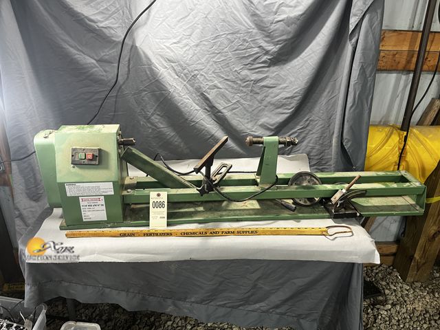 Lot 83-86 - General Machinery Wood Lathe