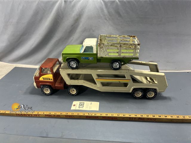 Lot 83-1394 - Vintage Tonka Car Hauler and Stake Truck