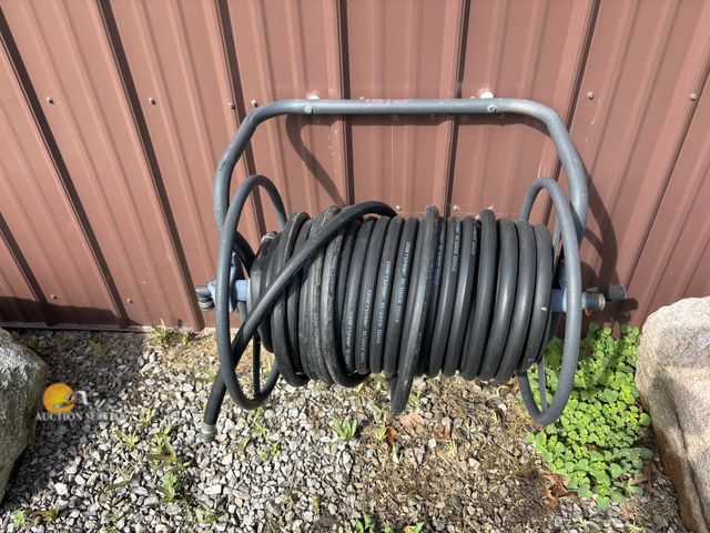 Lot 83-1010 - Hose Reel with Craftsman Rubber Hose
