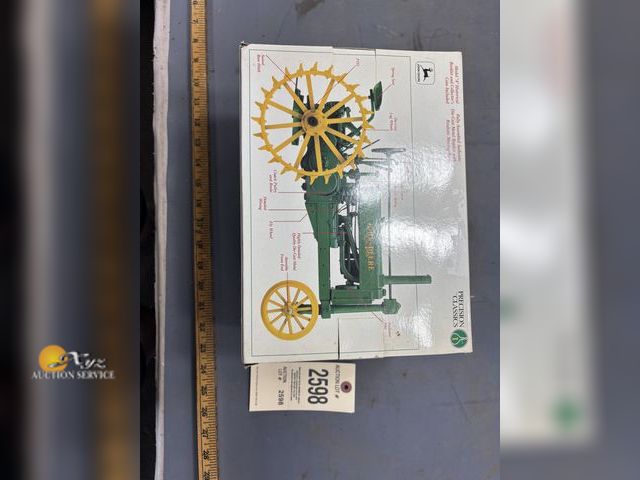 Lot 83-2598 - Precision Classics 1 The John Deere Model A Tractor Toy Tractor