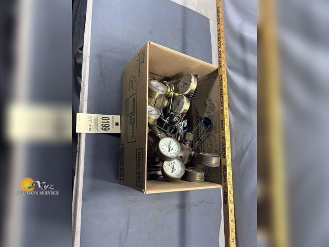 Lot 83-0199 - Lot of Gas Gauges