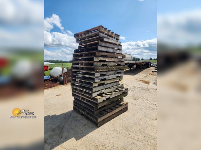 Lot 83-1008 - Lot of 20 Pallets