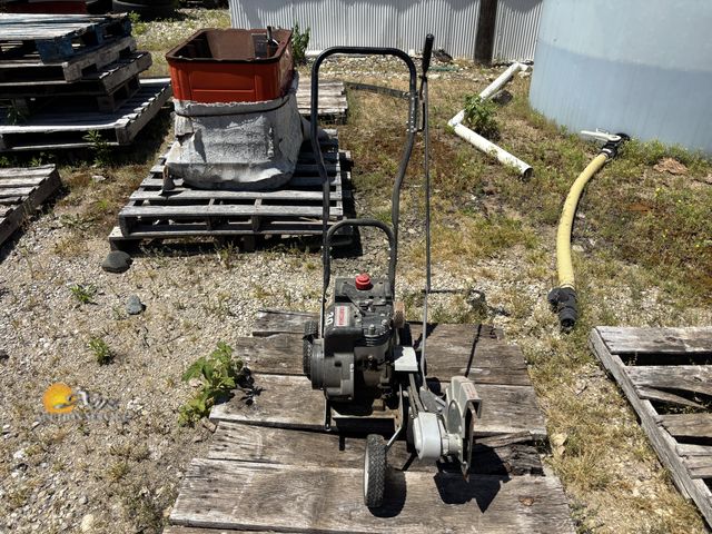Lot 83-1018 - Craftsman Edger