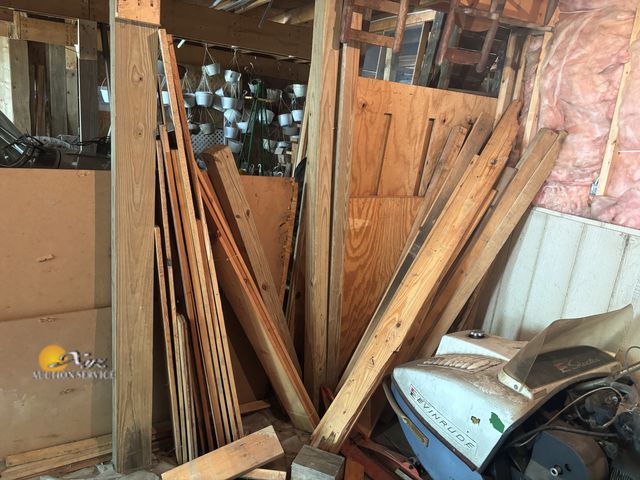 Lot 83-1052 - Lot of Wood Miscellaneous Sizes