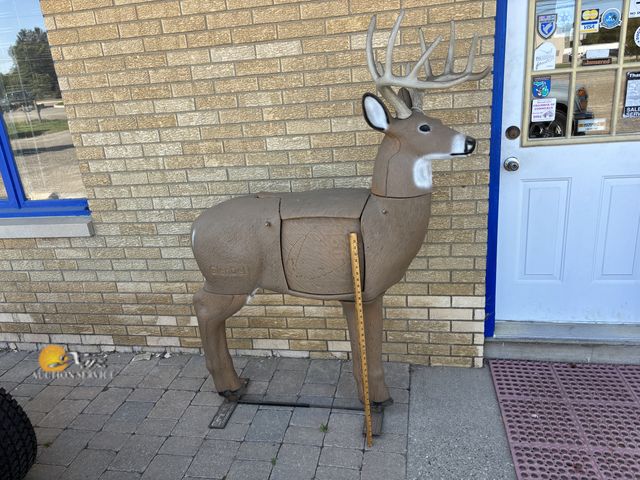 Lot 83-1011 - GrandStand 3-D Deer Target