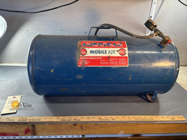 Lot 83-2965 - American Mobile Air Tank